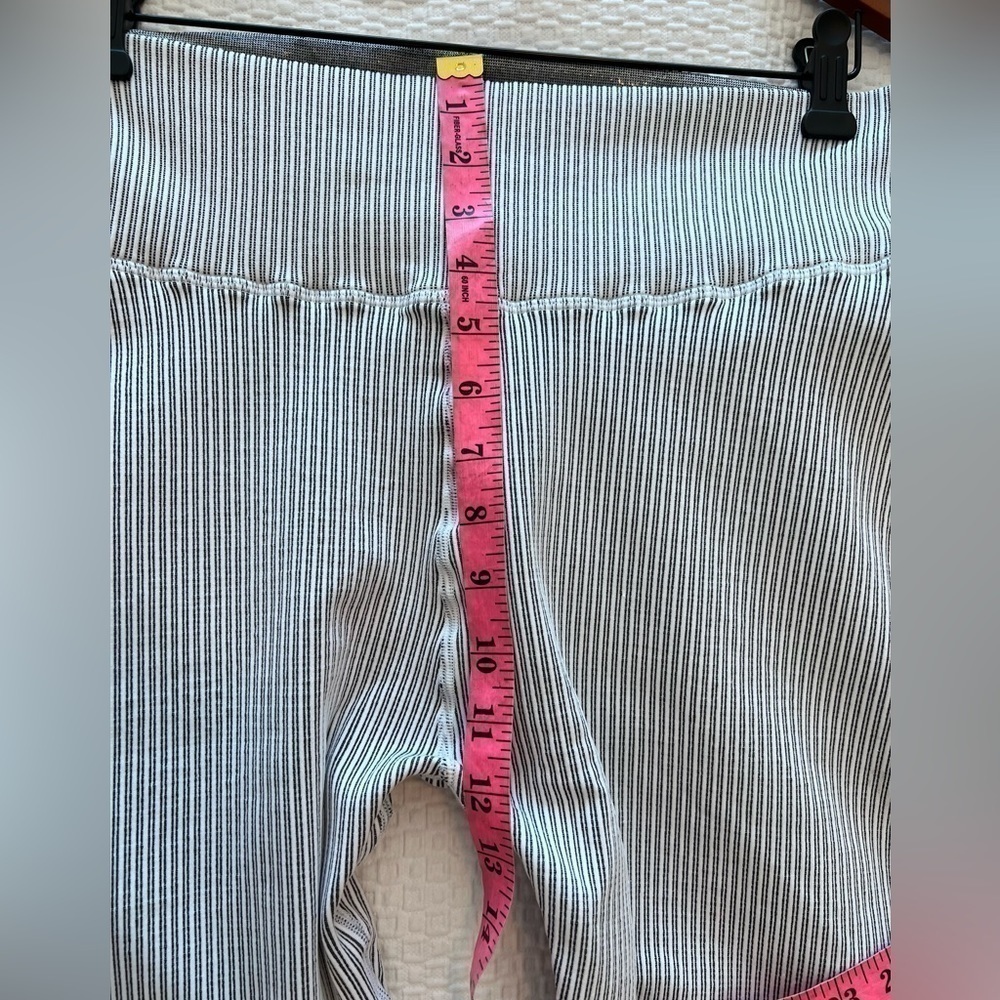 GOOD AMERICAN Seamless Chunky Rib High Rise Leggings - Picture 13 of 16